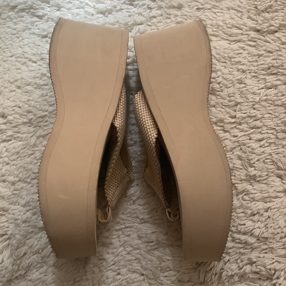 VINTAGE 90s Y2k Cream Platform Flip Flops - Picture 4 of 7